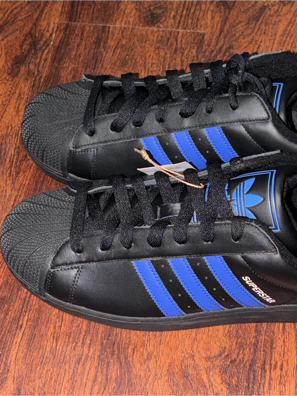 Adidas - Picture 3 of 9